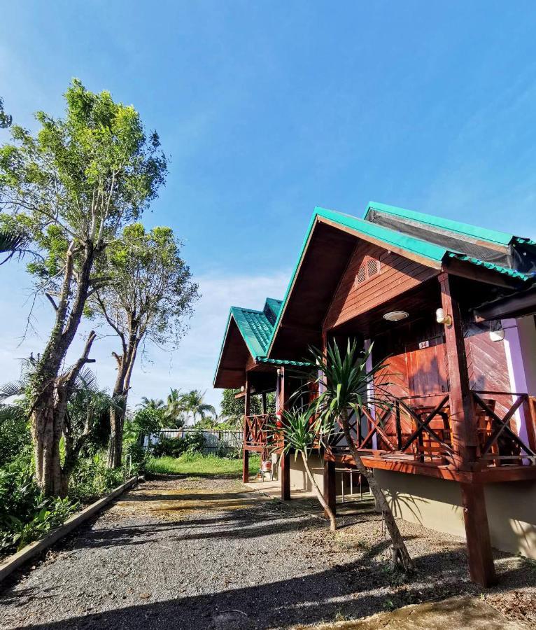 Plook-Ngern Resort ปลูกเงินรีสอร์ท Nong Bun Mak Exterior photo